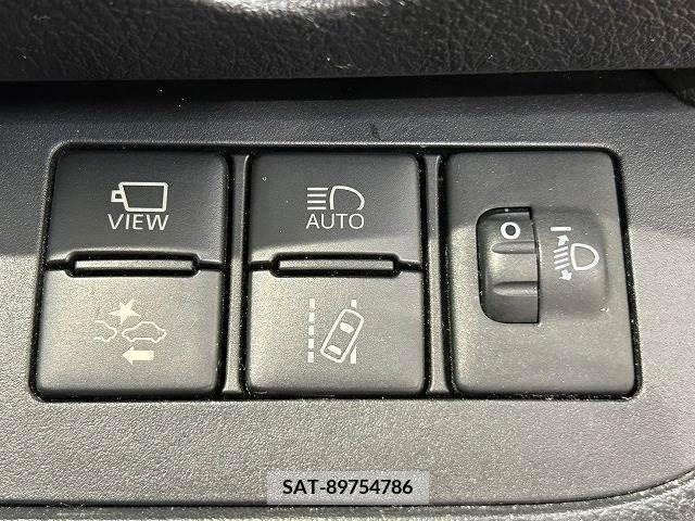 Toyota SIENTA 2019-01 216655-5