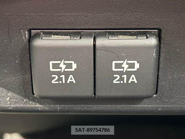 Toyota SIENTA 2019-01 216655-7
