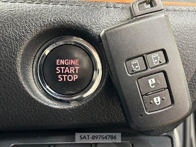 Toyota SIENTA 2019-01 216655-6