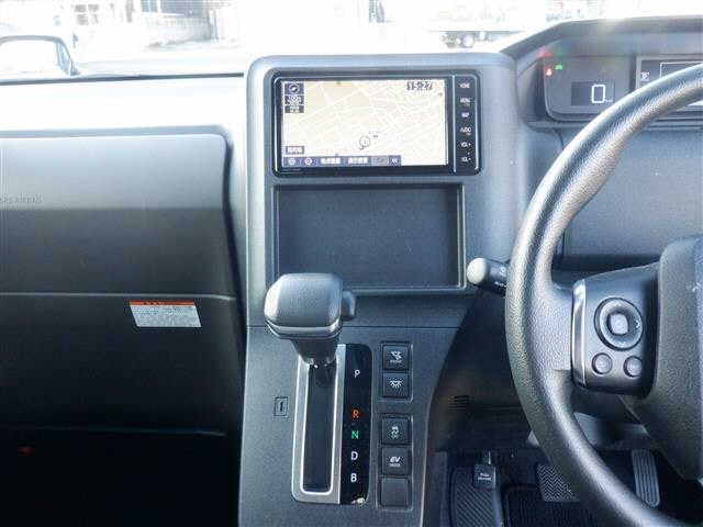 Toyota JPN Taxi 2020-09 183044-3