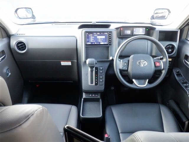 Toyota JPN Taxi 2020-09 183044-1