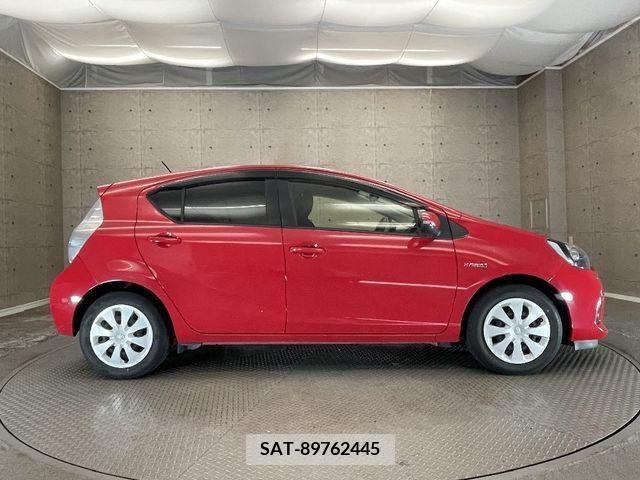 Toyota AQUA 2014-05 314001-7