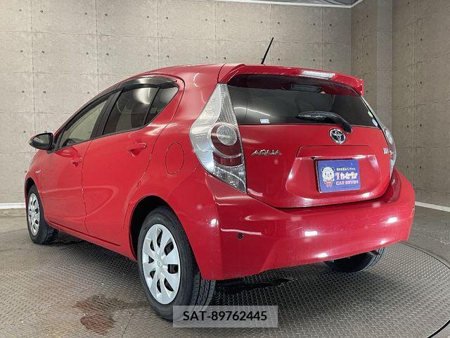 Toyota AQUA 2014-05 314001-2