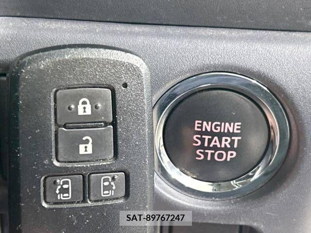 Toyota VOXY 2014-08 288934-5
