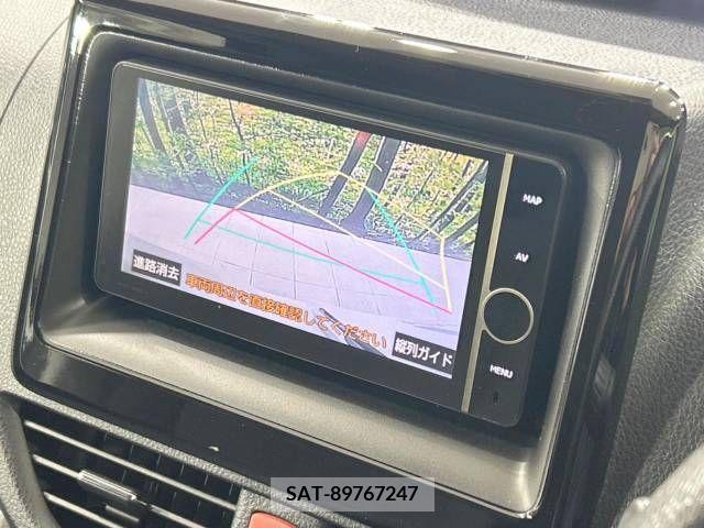 Toyota VOXY 2014-08 288934-3