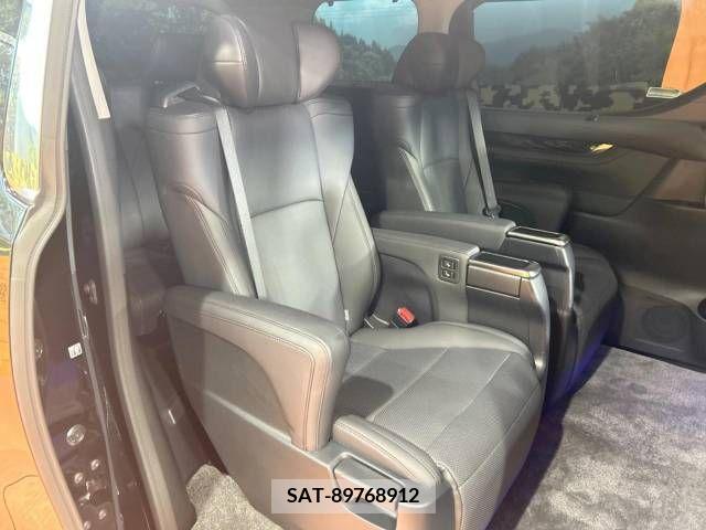 Toyota ALPHARD 2022-09 333369-9
