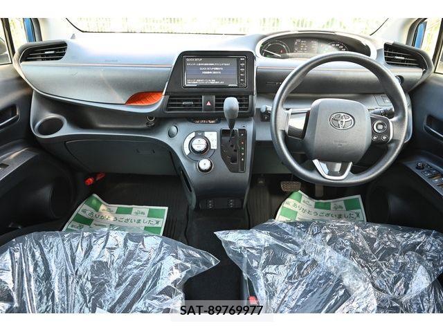Toyota SIENTA 2015-12 368246-1