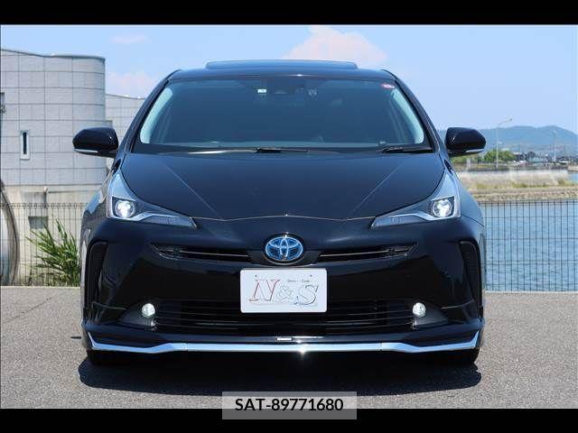 Toyota PRIUS 2019-02 322416-1