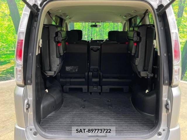 Nissan SERENA 2009-12 256639-9