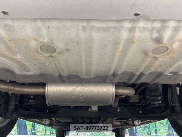 Nissan SERENA 2009-12 256639-18