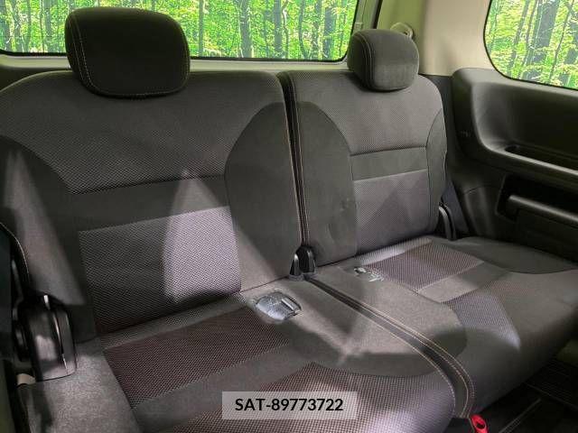 Nissan SERENA 2009-12 256639-8