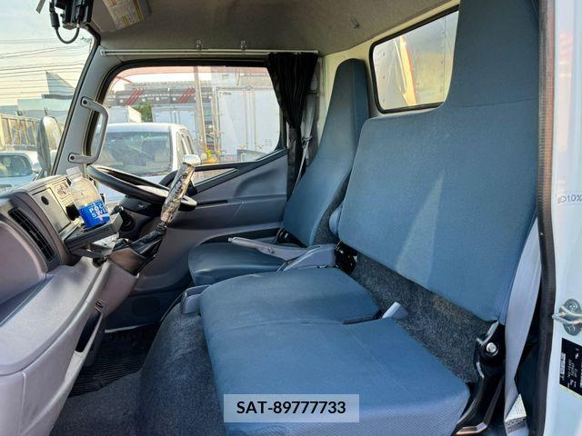 Mitsubishi CANTER 2016-02 263928-12
