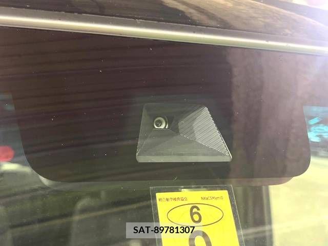 Honda N BOX CUSTOM 2021-09 246223-4