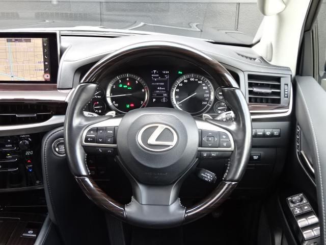 Lexus LX 2020-10 18628-13