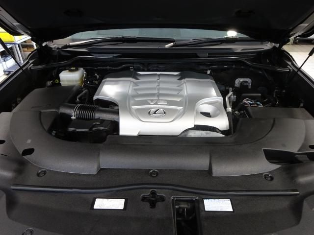 Lexus LX 2020-10 18628-16