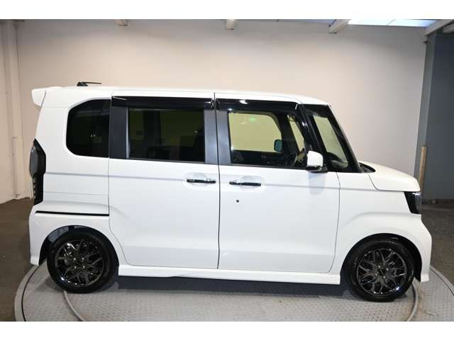 Honda N BOX 2019-04 20763-1