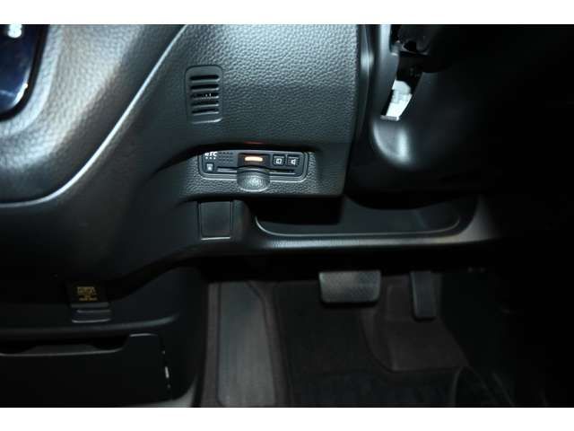 Honda N BOX 2019-04 20763-15