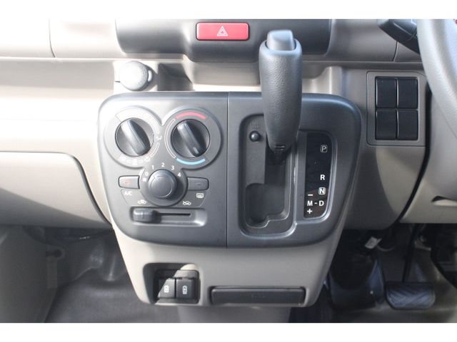 Nissan CLIPPER 2023-06 14444-7