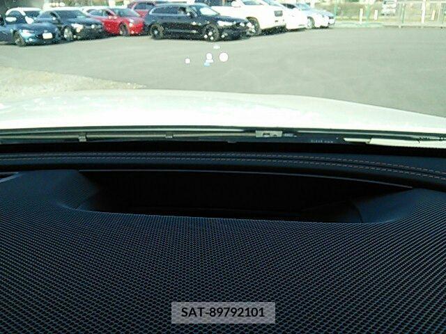 Mercedes Benz E-CLASS 2020-05 205103-24