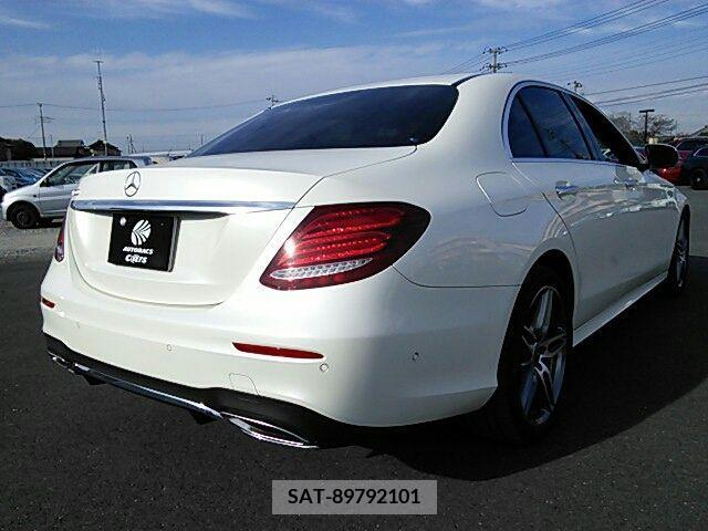 Mercedes Benz E-CLASS 2020-05 205103-2