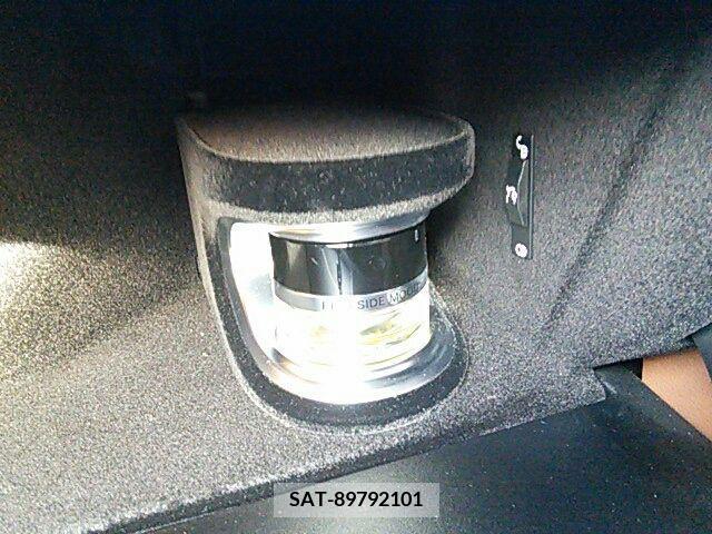 Mercedes Benz E-CLASS 2020-05 205103-26