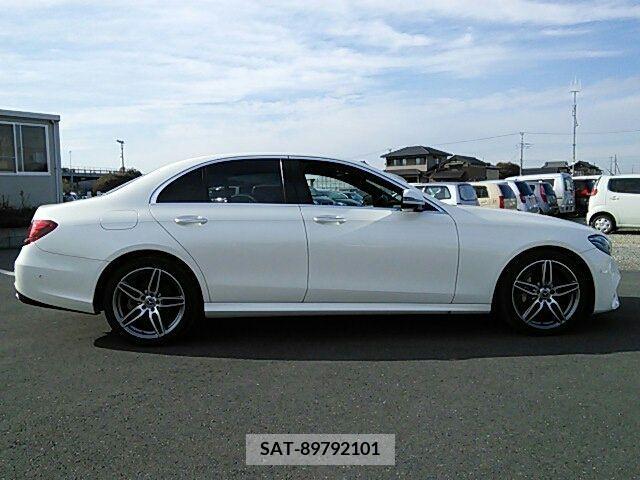 Mercedes Benz E-CLASS 2020-05 205103-6
