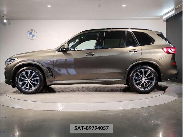 Bmw X5 2023-03 263107-1