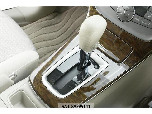 Nissan Sylphy 2013-02 206503-12