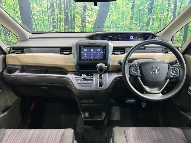 Honda FREED 2018-07 182514-1
