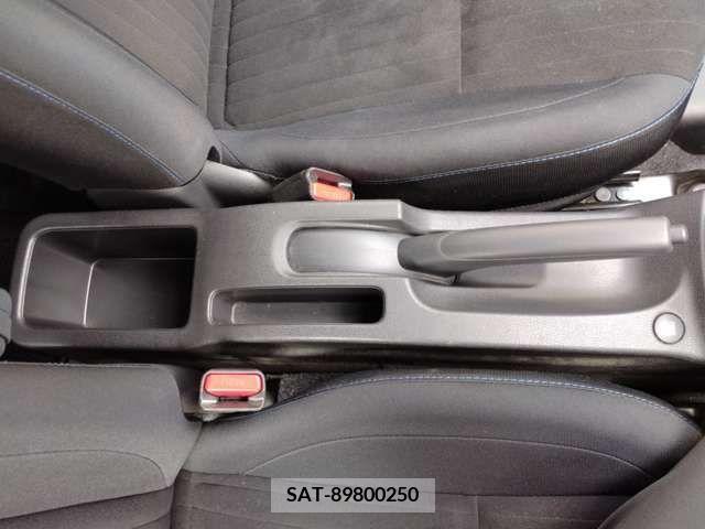 Nissan NOTE 2019-08 328752-15