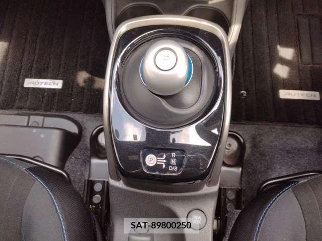 Nissan NOTE 2019-08 328752-14