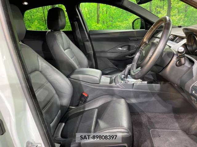 Jaguar E-PACE 2019-06 273516-11