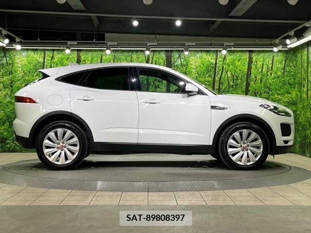 Jaguar E-PACE 2019-06 273516-17