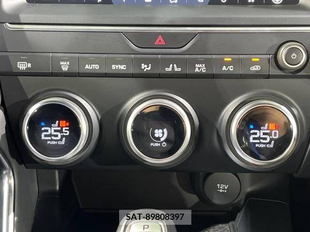 Jaguar E-PACE 2019-06 273516-5
