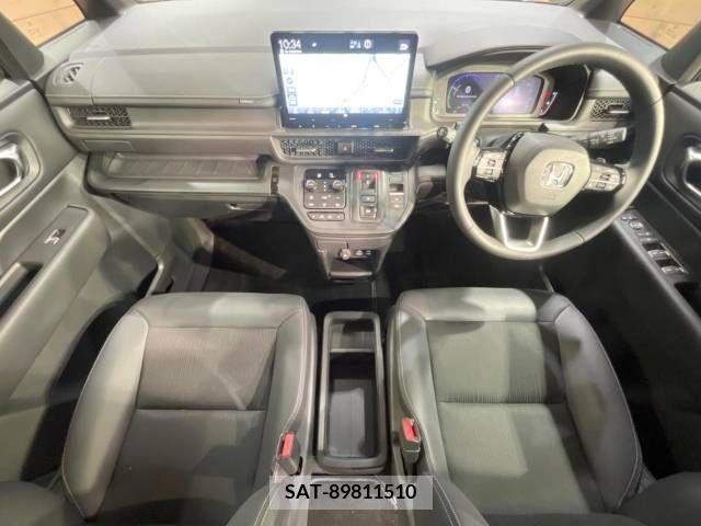 Honda STEP WGN 2022-05 286127-1