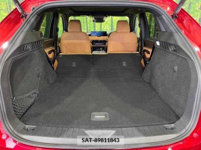Mazda CX-60 2023-01 213576-10