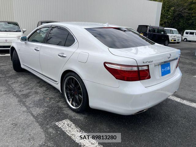 Lexus LS 2008-06 275517-3