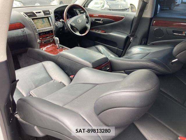Lexus LS 2008-06 275517-4