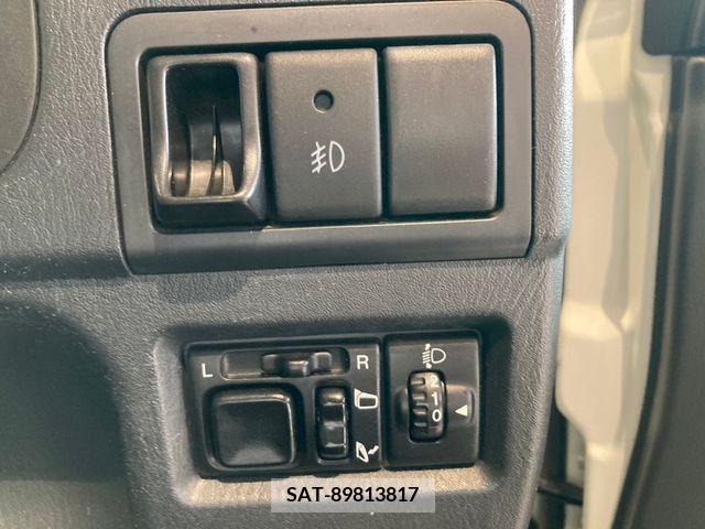 Suzuki JIMNY 2007-04 306090-18
