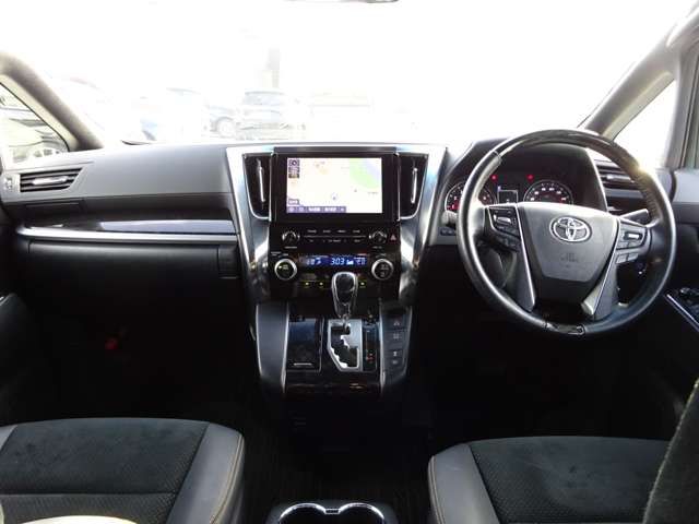 Toyota ALPHARD 2021-06 184206-1