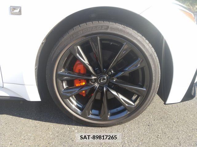 Lexus IS 2023-01 388348-15