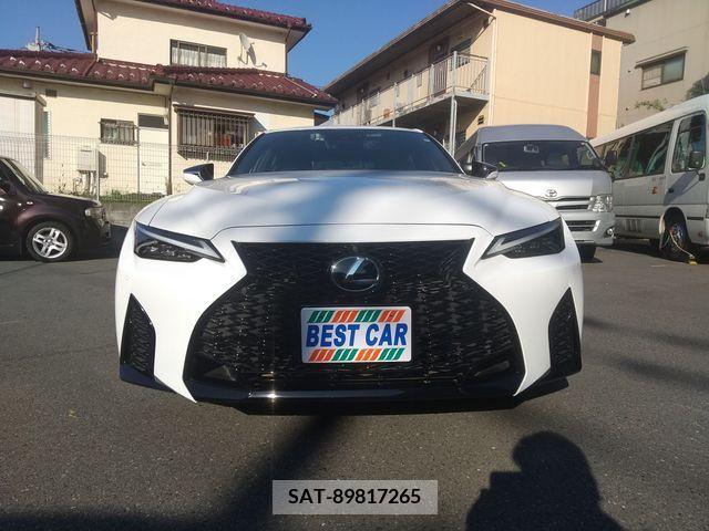 Lexus IS 2023-01 388348-5