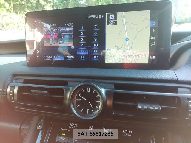 Lexus IS 2023-01 388348-21