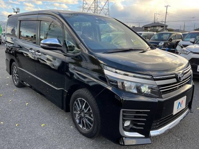 Toyota VOXY 2016-10 180376-17