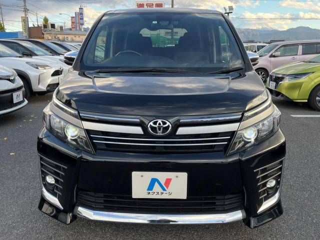 Toyota VOXY 2016-10 180376-15
