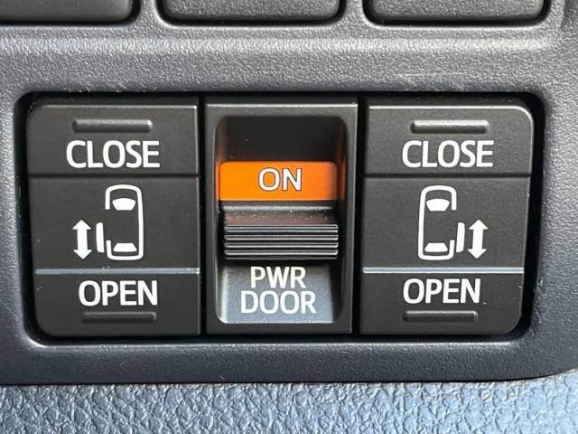 Toyota VOXY 2016-10 180376-2