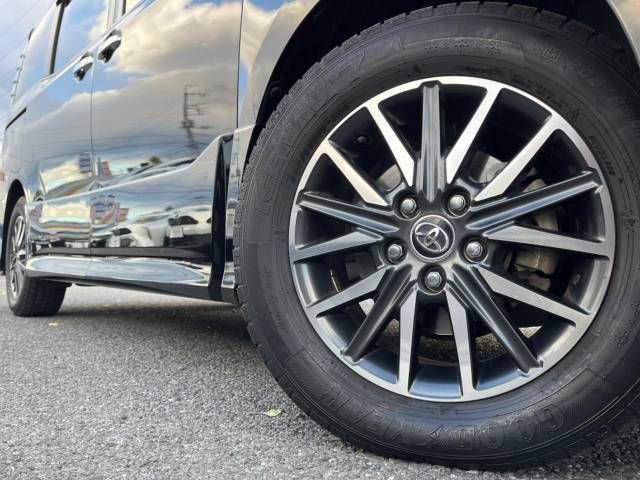 Toyota VOXY 2016-10 180376-14