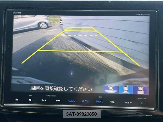 Honda e 2016-04 385741-3