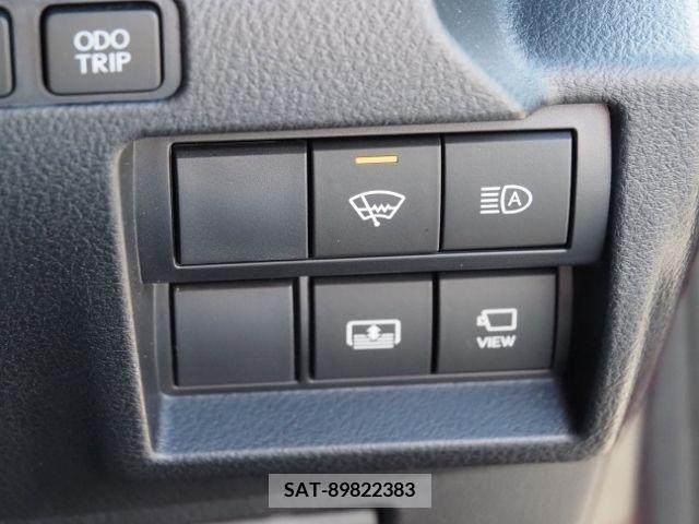 Lexus IS 2023-02 388414-23