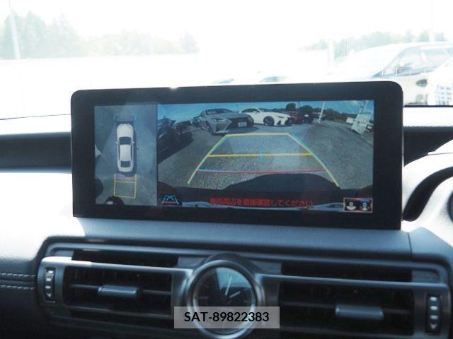 Lexus IS 2023-02 388414-18